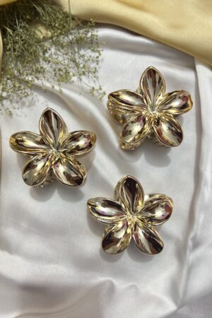Elegant Gold Flower Claw Clip